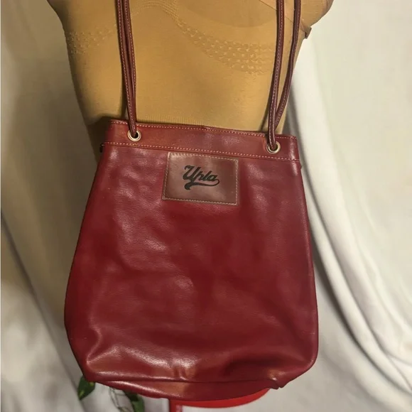 Upla Paris Red Leather Shoulder Bag - Picture 4 of 7
